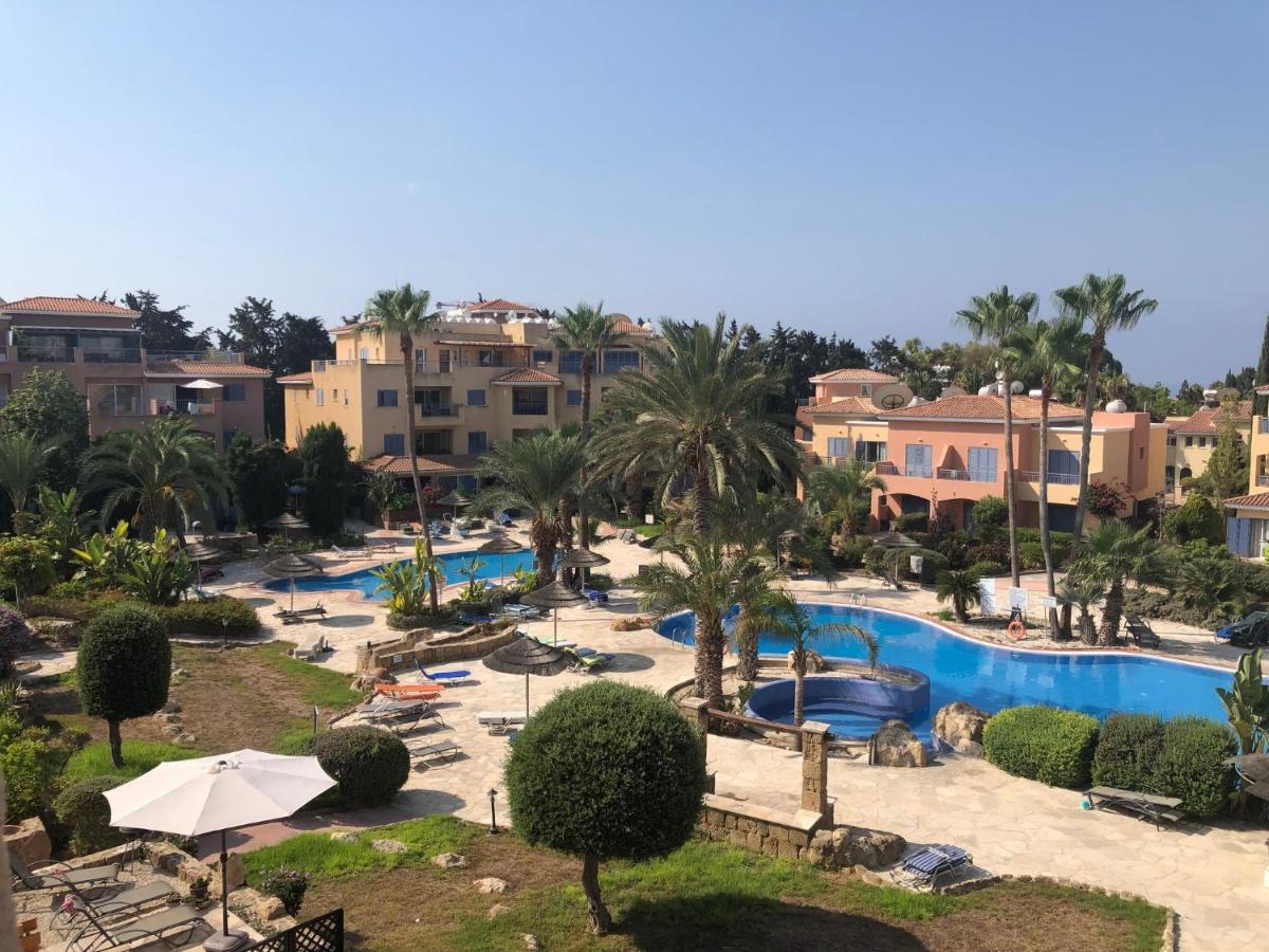 Limnaria Gardens - 1 Bedroom, Sunny Apartment With Stunning Pool Views بافوس المظهر الخارجي الصورة