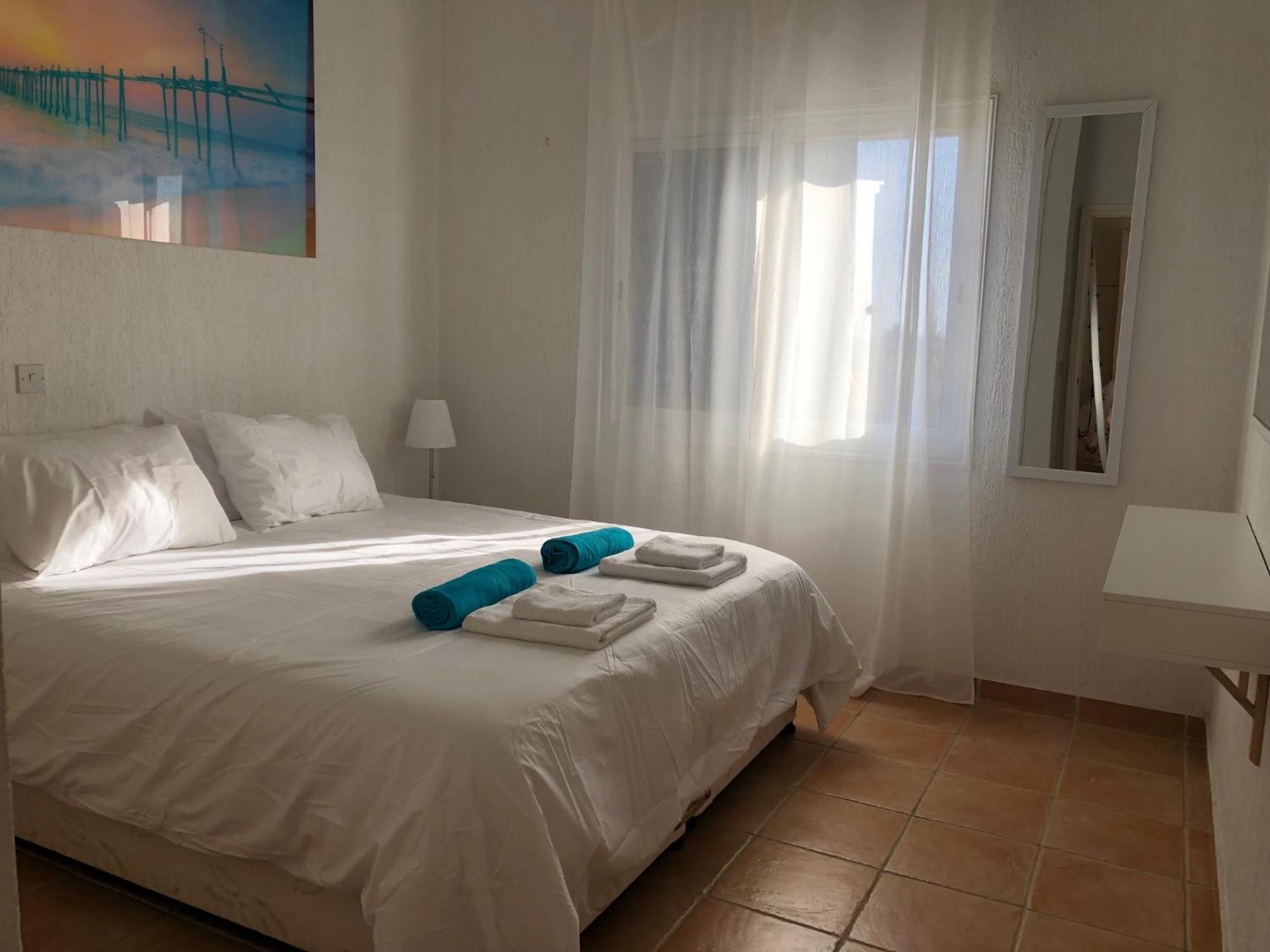 Limnaria Gardens - 1 Bedroom, Sunny Apartment With Stunning Pool Views بافوس المظهر الخارجي الصورة