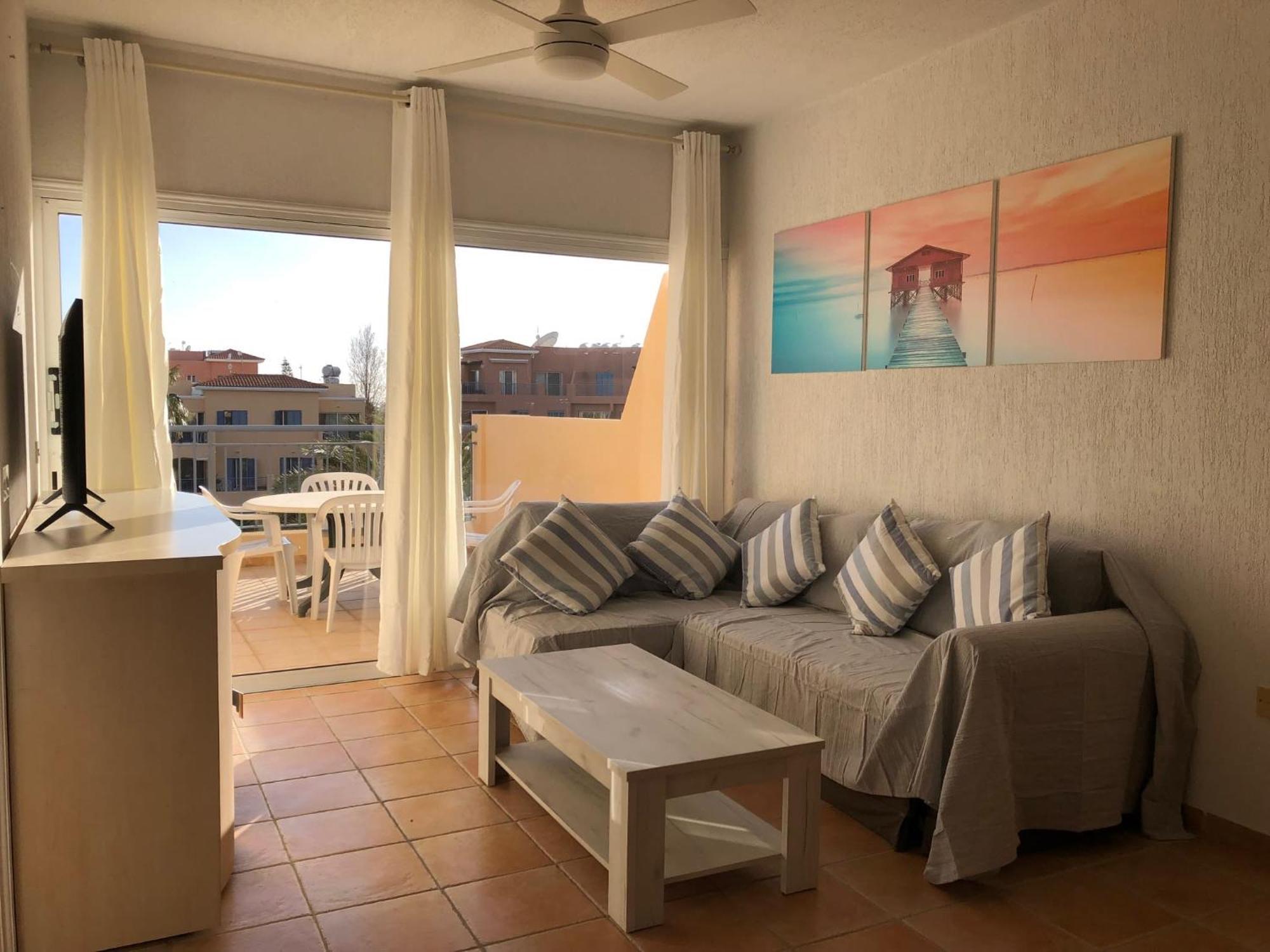Limnaria Gardens - 1 Bedroom, Sunny Apartment With Stunning Pool Views بافوس المظهر الخارجي الصورة
