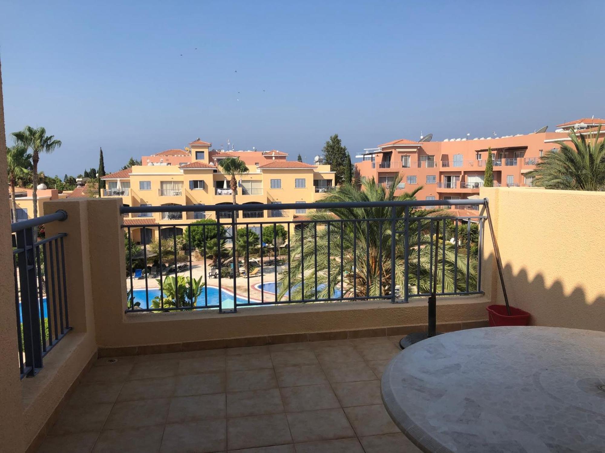 Limnaria Gardens - 1 Bedroom, Sunny Apartment With Stunning Pool Views بافوس المظهر الخارجي الصورة