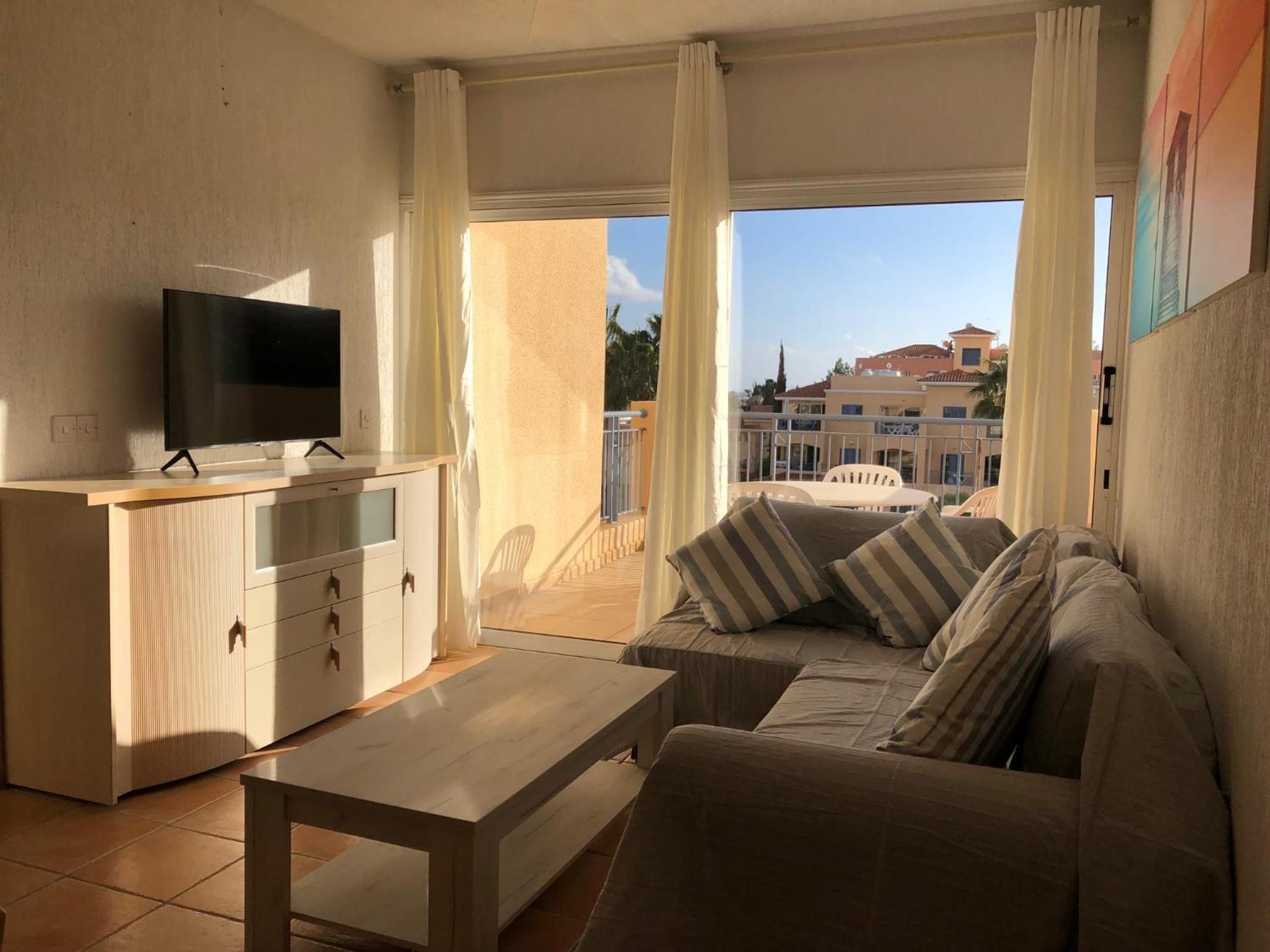 Limnaria Gardens - 1 Bedroom, Sunny Apartment With Stunning Pool Views بافوس المظهر الخارجي الصورة